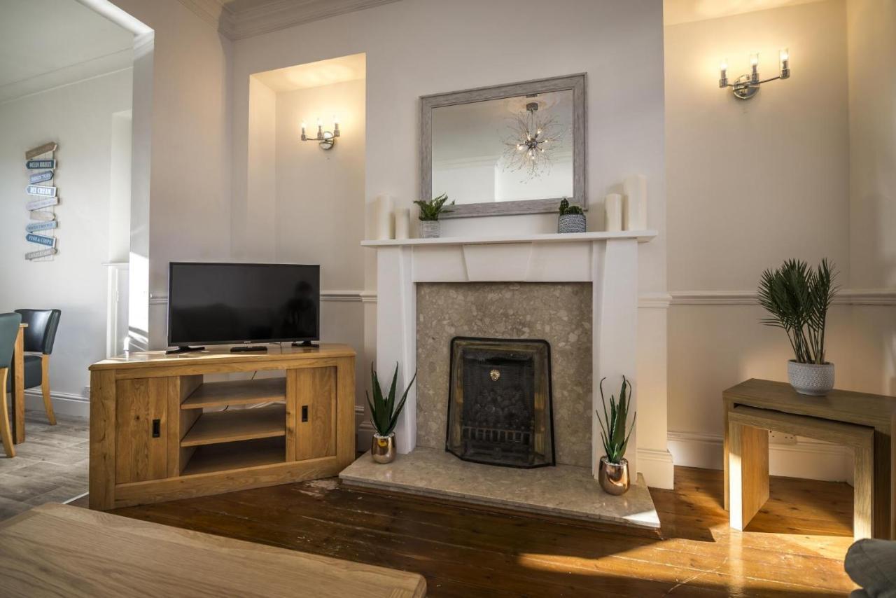 Ivydene - 3 Bedroom Holiday Home - Tenby Eksteriør bilde