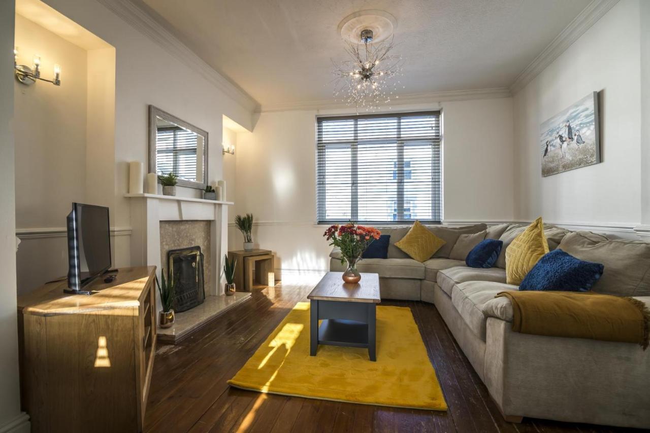 Ivydene - 3 Bedroom Holiday Home - Tenby Eksteriør bilde