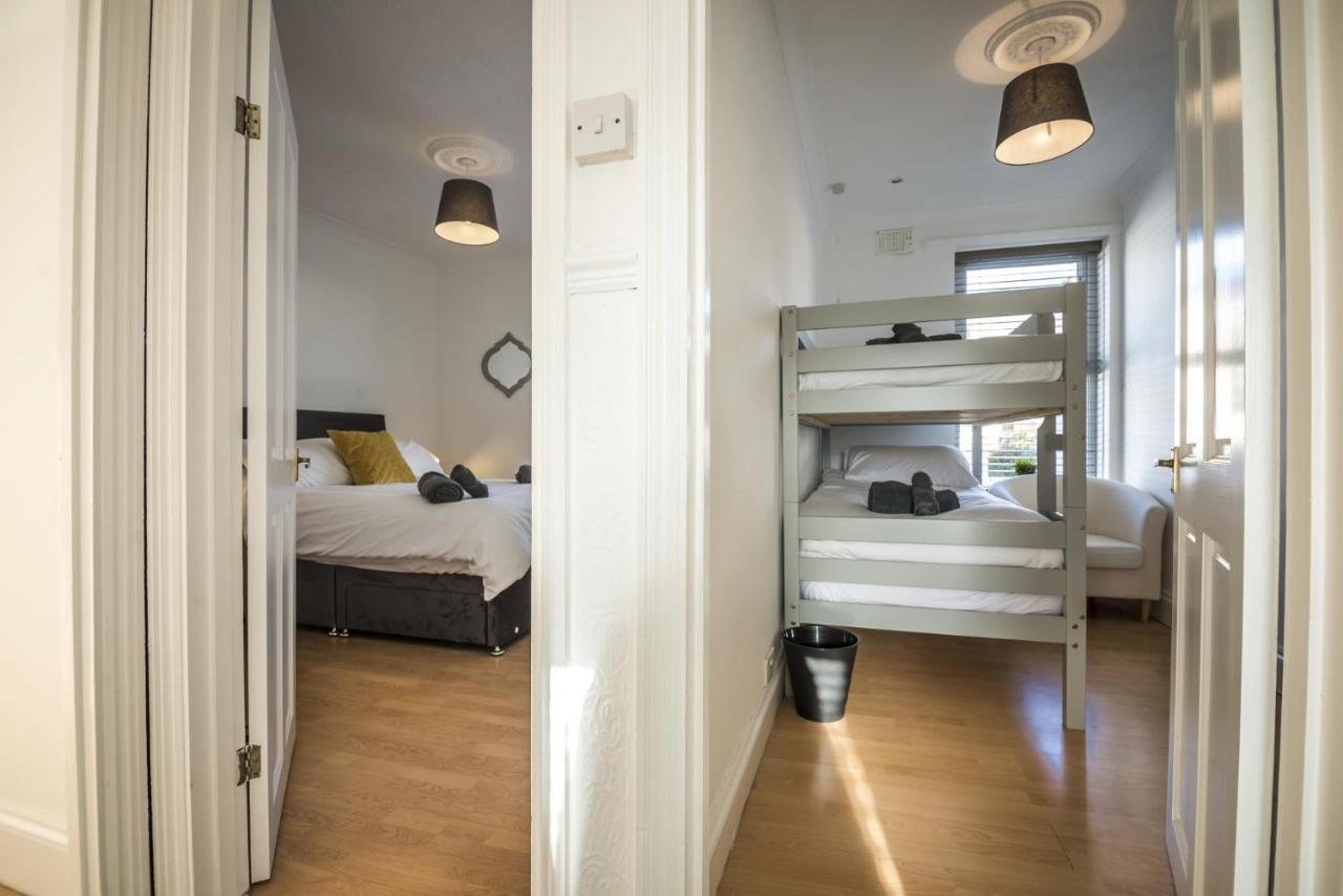 Ivydene - 3 Bedroom Holiday Home - Tenby Eksteriør bilde